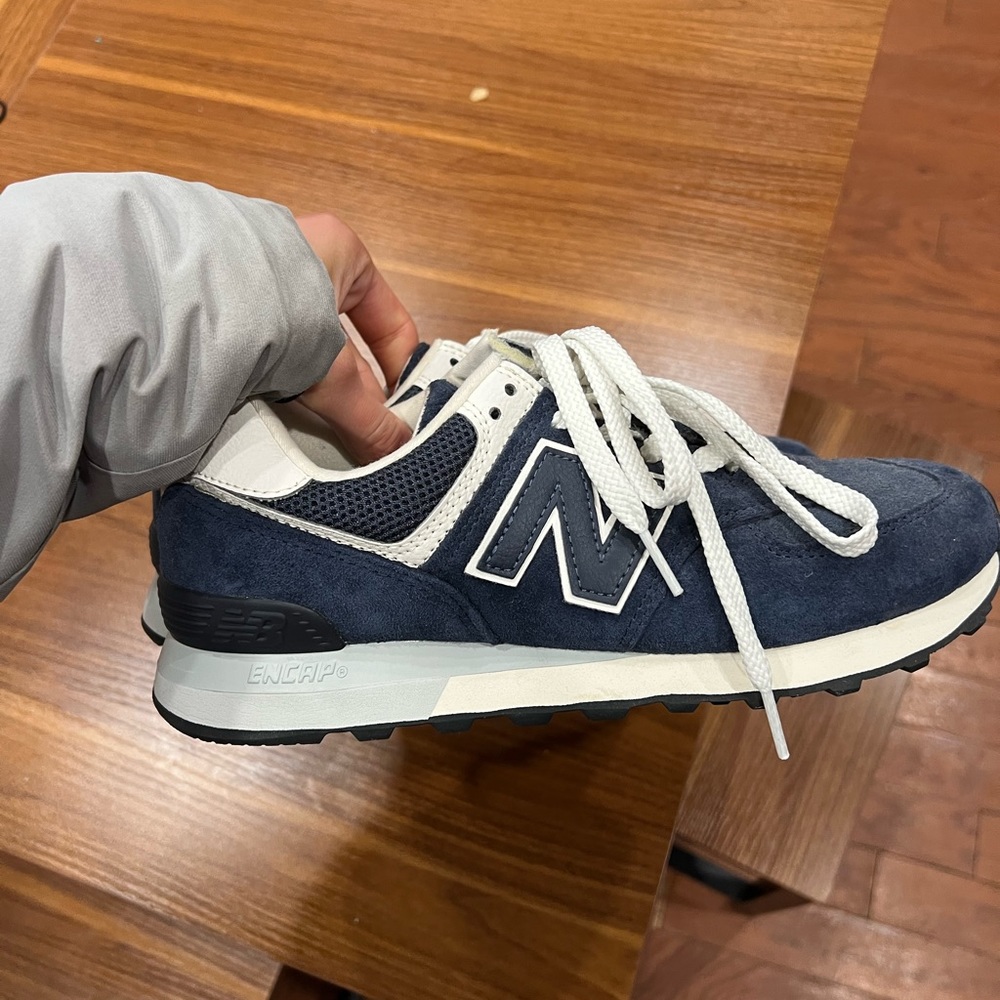 New Balance 574 In Navy and White
